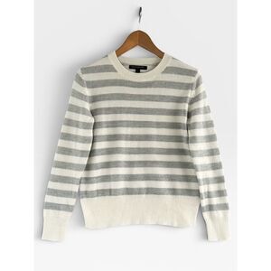 🎉5 for $45🎉 Banana Republic sweater pullover size XSP